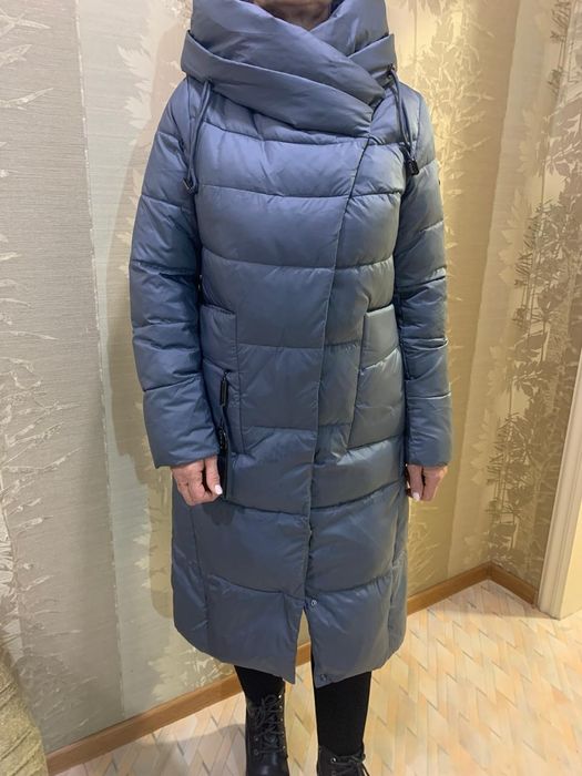 Пуховик зимний с капюшоном