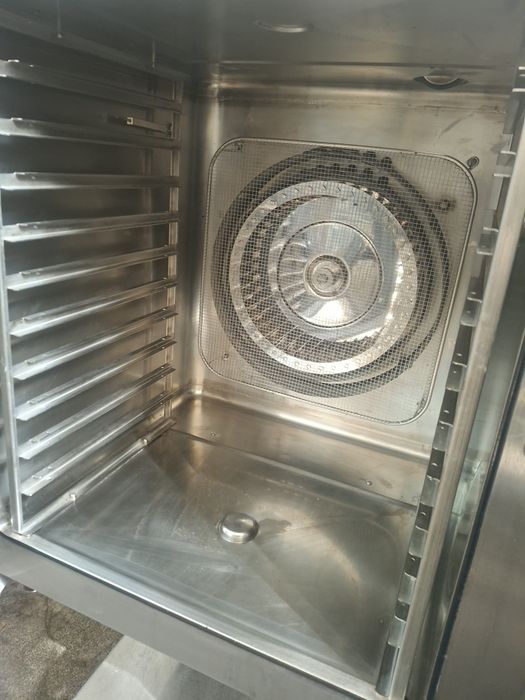 Конвектомат/ конвекторна фурна HOBART