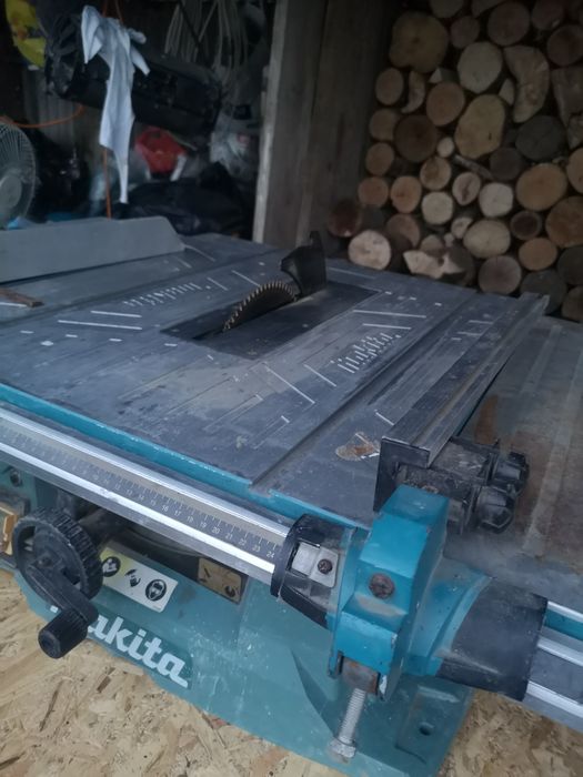 Vînd circular Makita reglabil, 1500 w