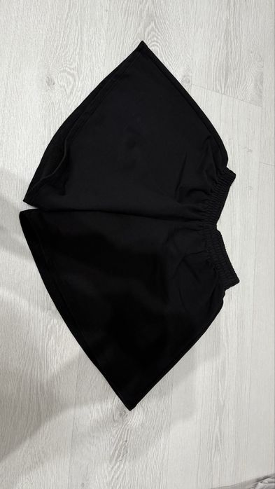 Шорты спортивные