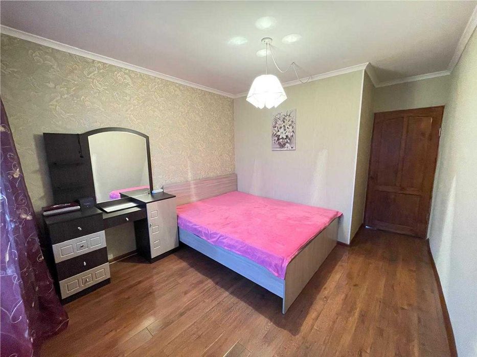 / Продам 3х ком студию, Абая 11 (Оптима)