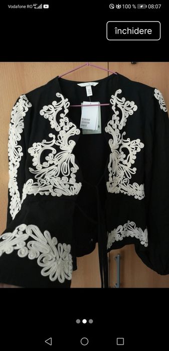 Jacheta H&M Limited edition cu broderie