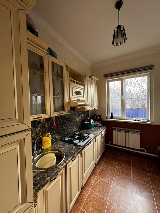 Продаётся дом и времянка