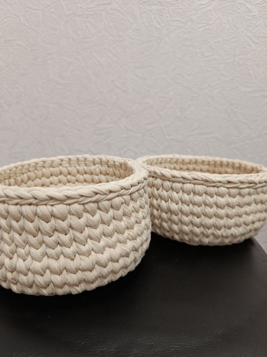 Продам вязаные корзинки
