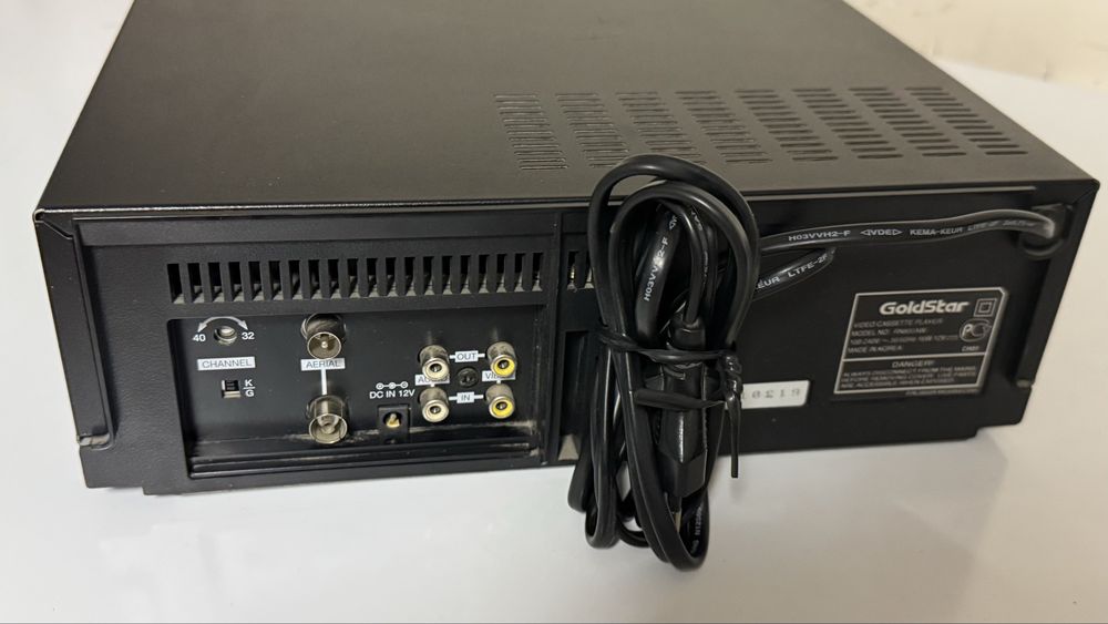 Видеомагнитофон GoldStar RN800AW (Art Vision)