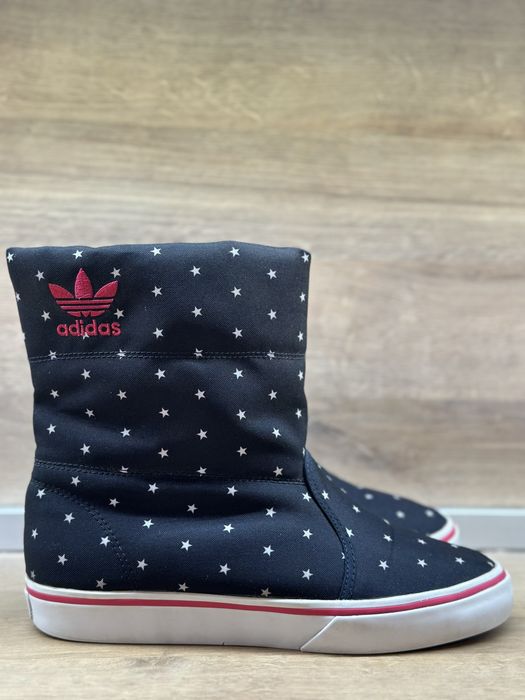 Продават се женски зимни апрески/обувки Adidas Winter Vulc 38 номер EU