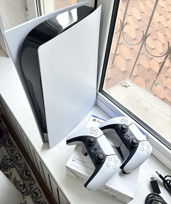PlayStation 5 Digital 2 джойстик 11 Игры
