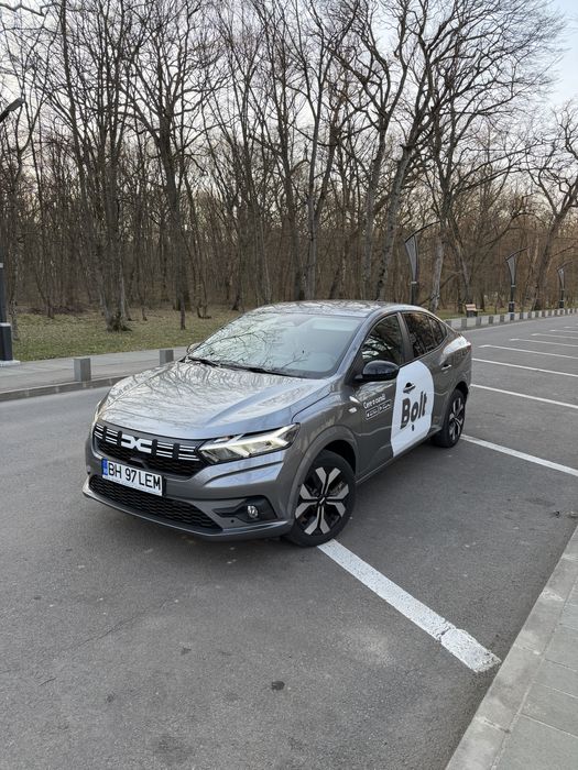 Inchiriez dcaia logan pentru bolt/uber