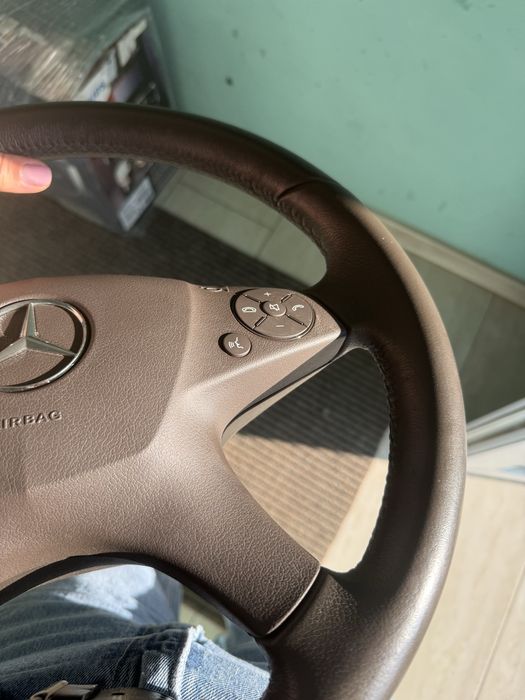 Волан Mercedes C klas W204 тъмно кафяв