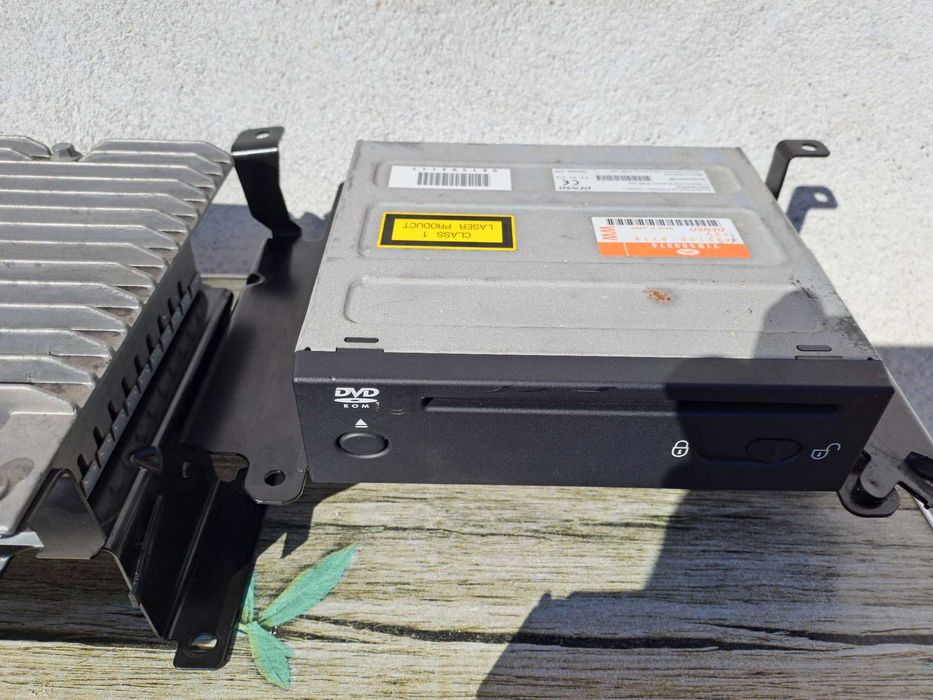 Комплект музика, навигация + оригинален усилвател за Рейндж Ровър