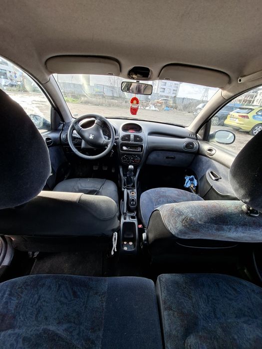 Пежо 206 Година 2000