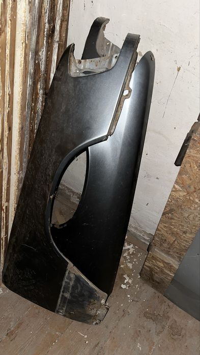 Продам крылья Мерседес W124