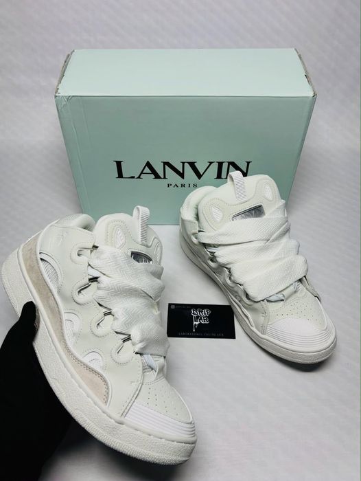 Lanvin curb albi