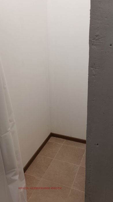 Тристаен апартамент в Медицинска академия