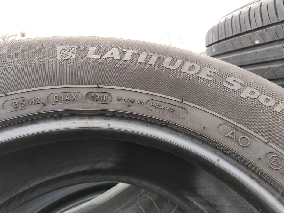 4бр Летни гуми 235 65 17 - Michelin