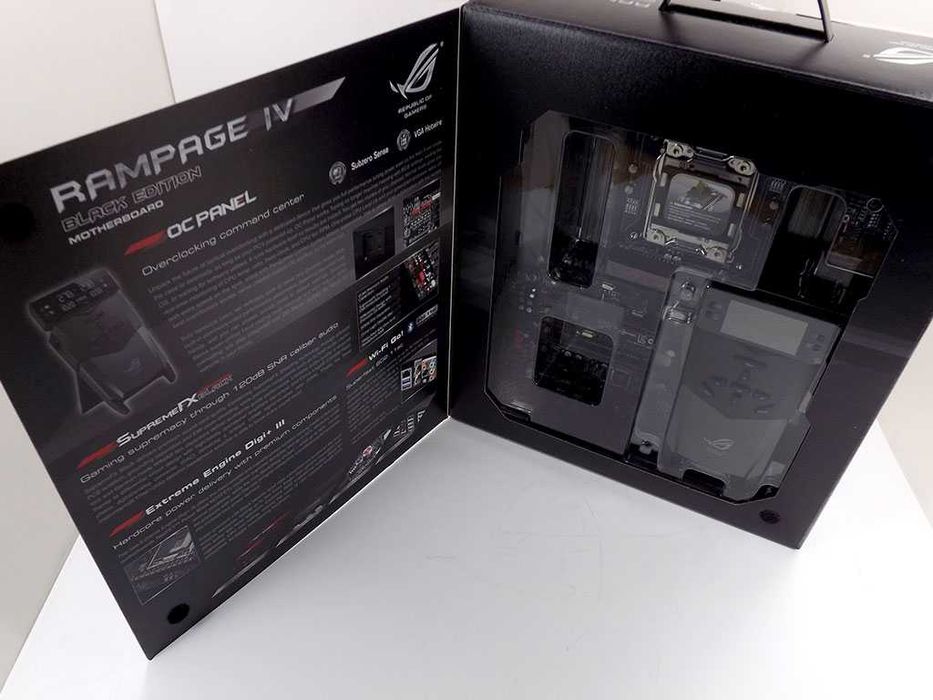 Asus Rampage 4 black edition x79 box cutie noua