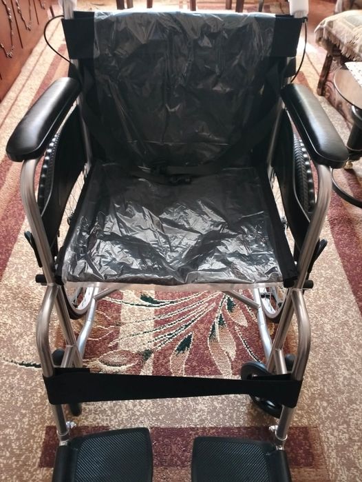 Кресло коляска новая
