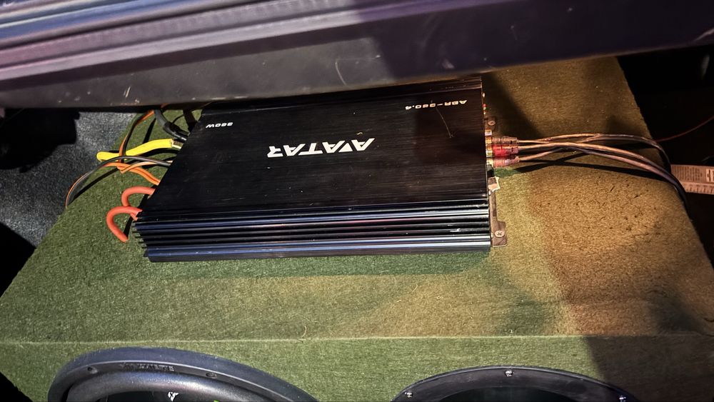 Сабвуфер с усилительем