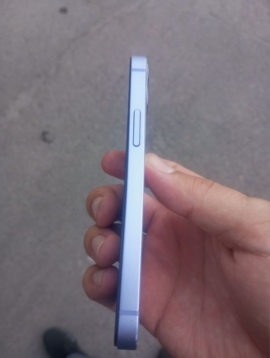 Iphone 12 mini .