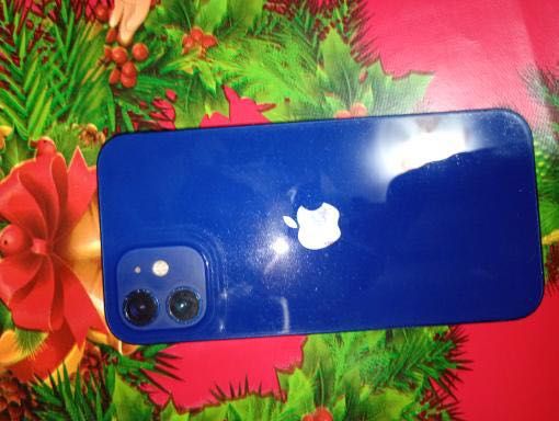 Vând sau schimb iPhone 12