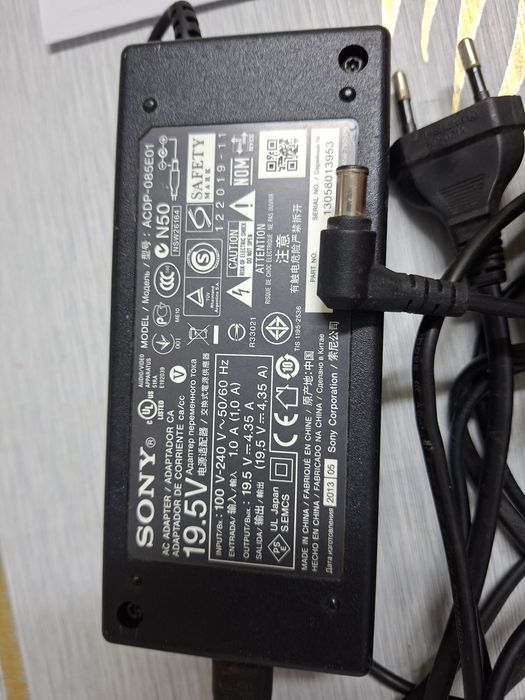 Alimentatoare laptopuri