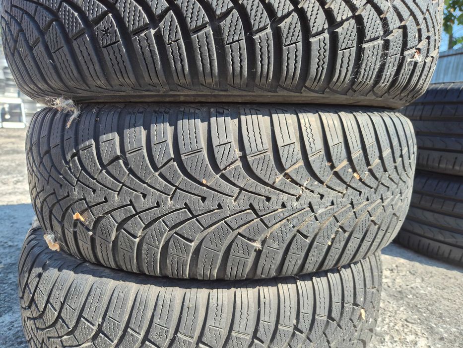 4 Anvelope M+S - 205/60/16  92H - GoodYear UG9 - Stare F BUNA - DOT 2017 !