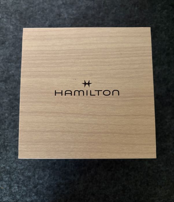 Мъжки часовник “Hamilton Khaki Field Quartz” (гаранция до 02.07.2027)