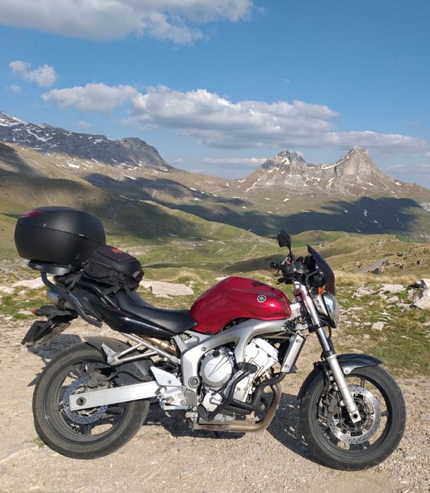 Yamaha FZ6 N + Topcase + Crashbar