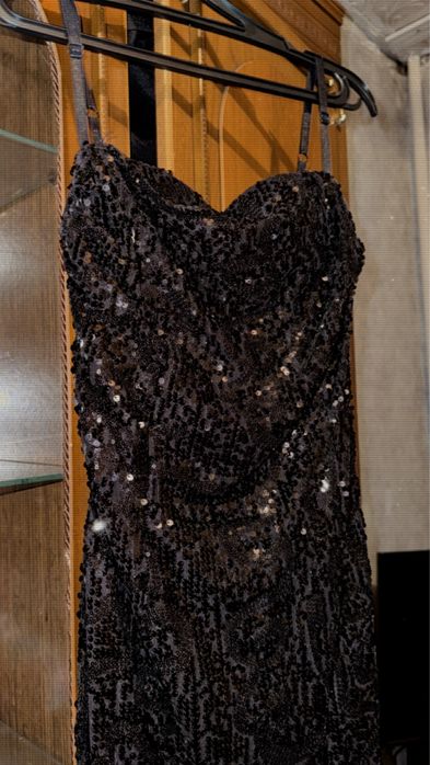 Продам платья красивые,вечерние