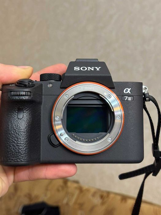 Sony A7 III + обектив Sony FE 28-70mm f/3.5-5.6