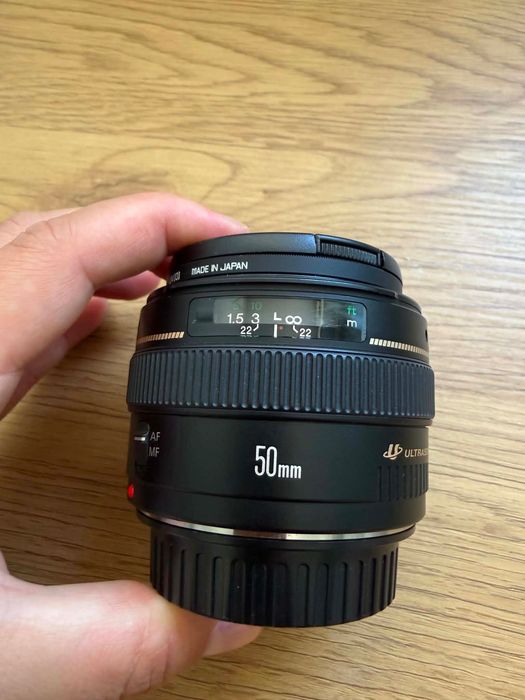 Obiectiv Canon 50mm f/ 1.4