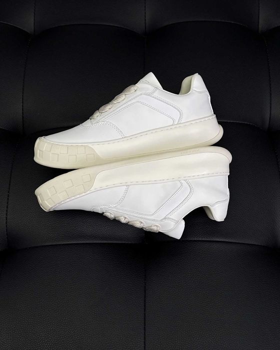 Adidasi Louis Vuitton Tilted Premium