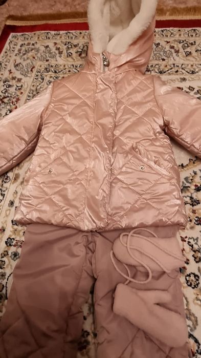 Куртка с комбинезоном на девочку