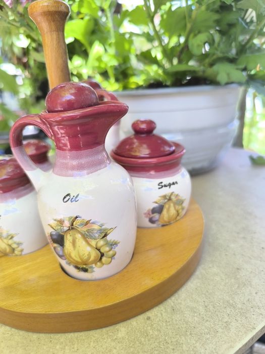 Порцеланова посуда/чаши за кафе/захарница/оливерници