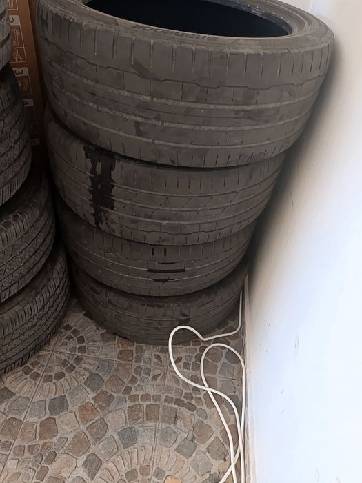 Продавам Гуми 245/45/19