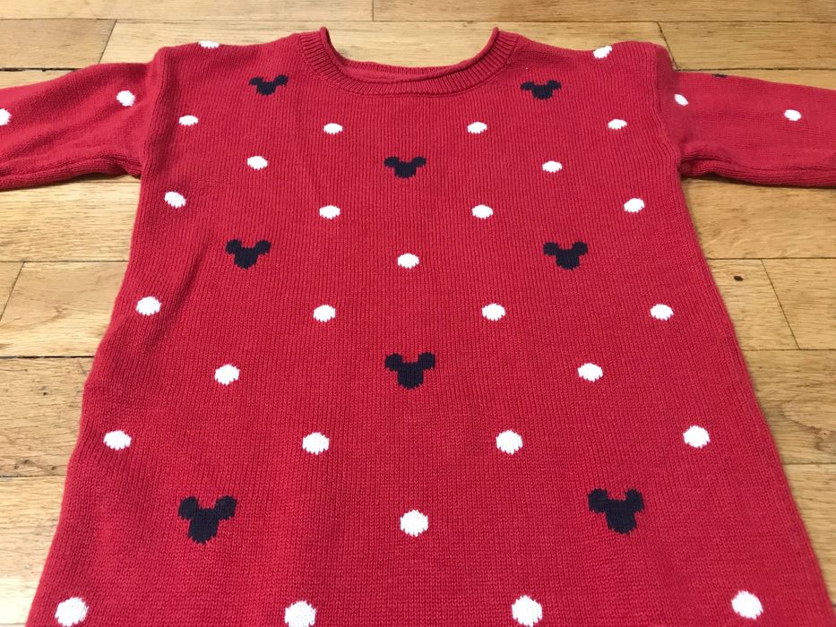 GAP Disney Mickey Mouse червен пуловер размер за 5 годишни