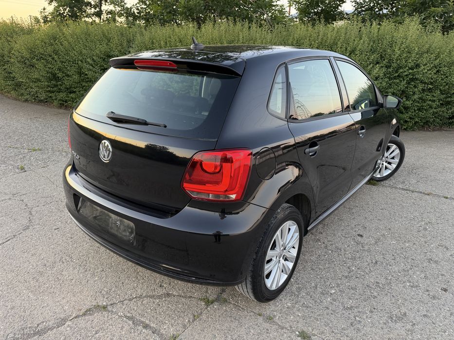 VOLKSWAGEN Polo 2010 — imagine 3