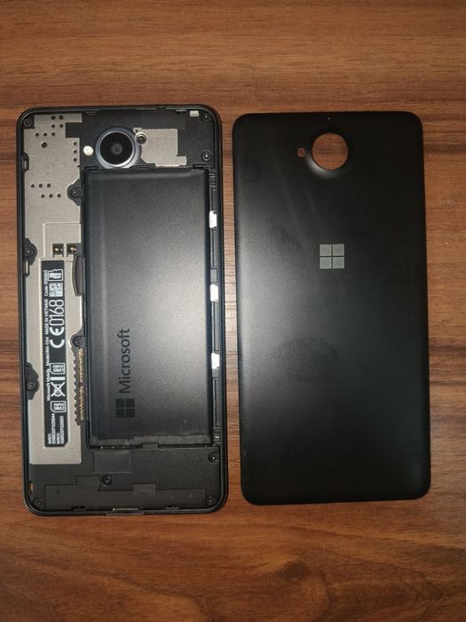 Vând Microsoft Lumia 650 dual SIM