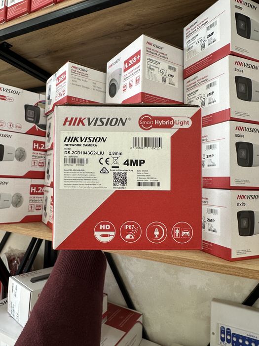 Hikvision IP камера видеонаблюдения DS-2CD1043G2-LIU