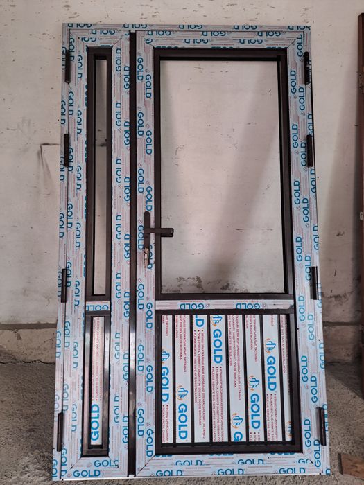 Пластик есик терезе