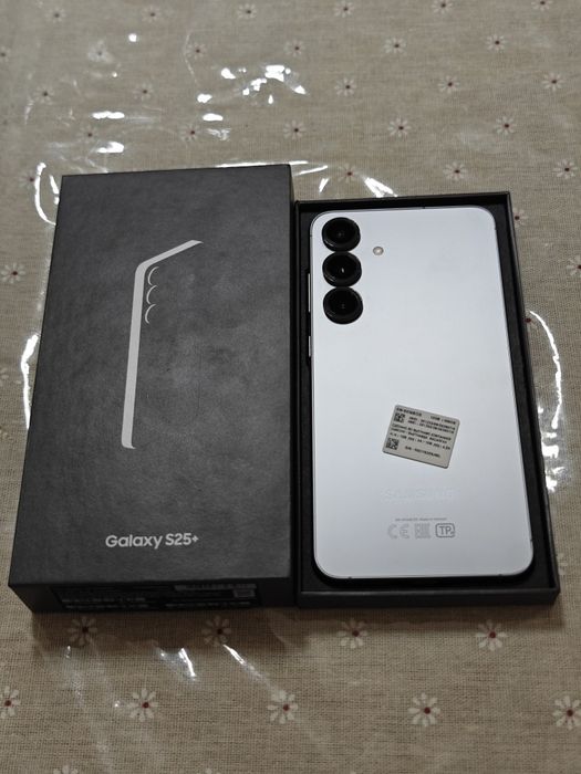 Samsung S25 Plus 256Gb идеальный