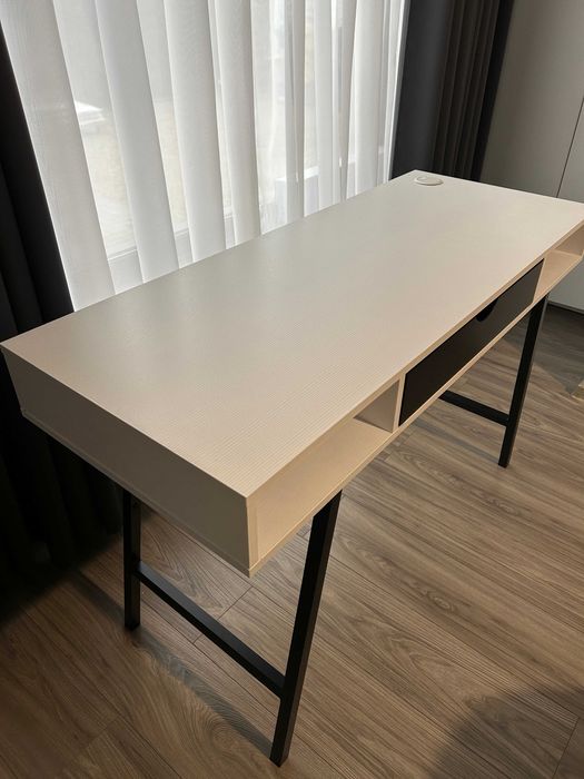 Birou JYSK ABBETVED 48x120cm personalizat, cu accesorii, ca nou