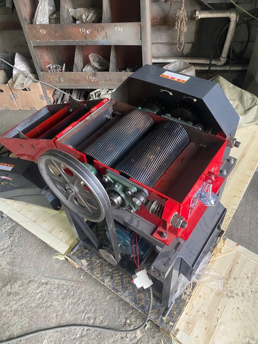 Плющелка дробилка в наличии