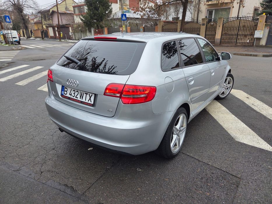 Audi a 3  1.6 benzina