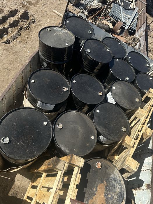 Продам бочки 200