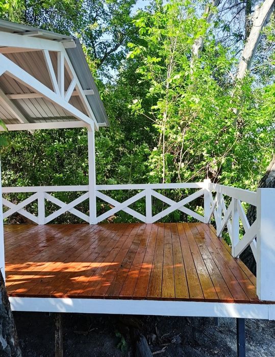 Продается деревянный беседка