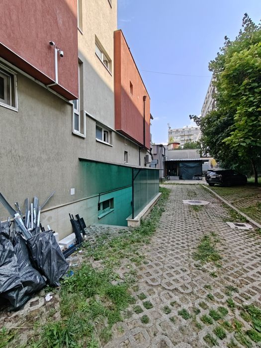 Недвижим имот перално помещение