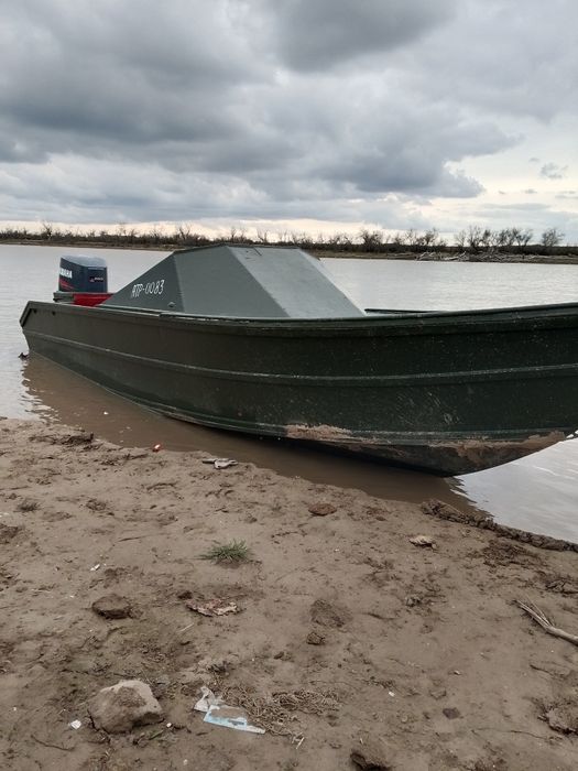 Лодка с мотором Yamaha 200