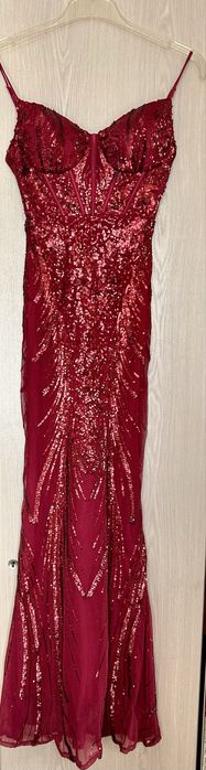 Vand rochie pt ocazii