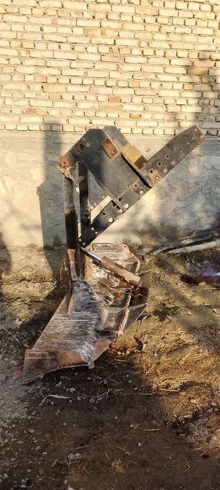 Траншеекопатель сотилади